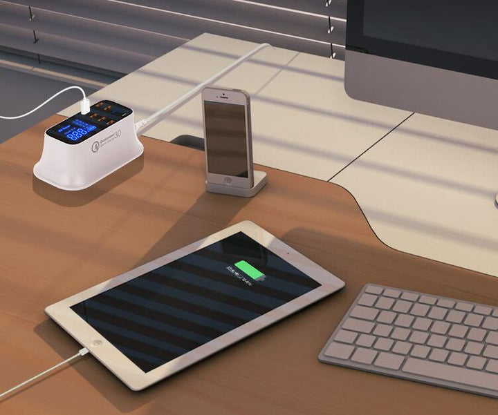 Quick Charge 3.0 /  Ordinary Smart USB Charger Station